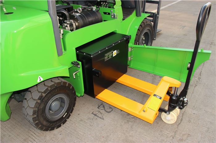 lithium battery forklift 4 wheel 4 ton
